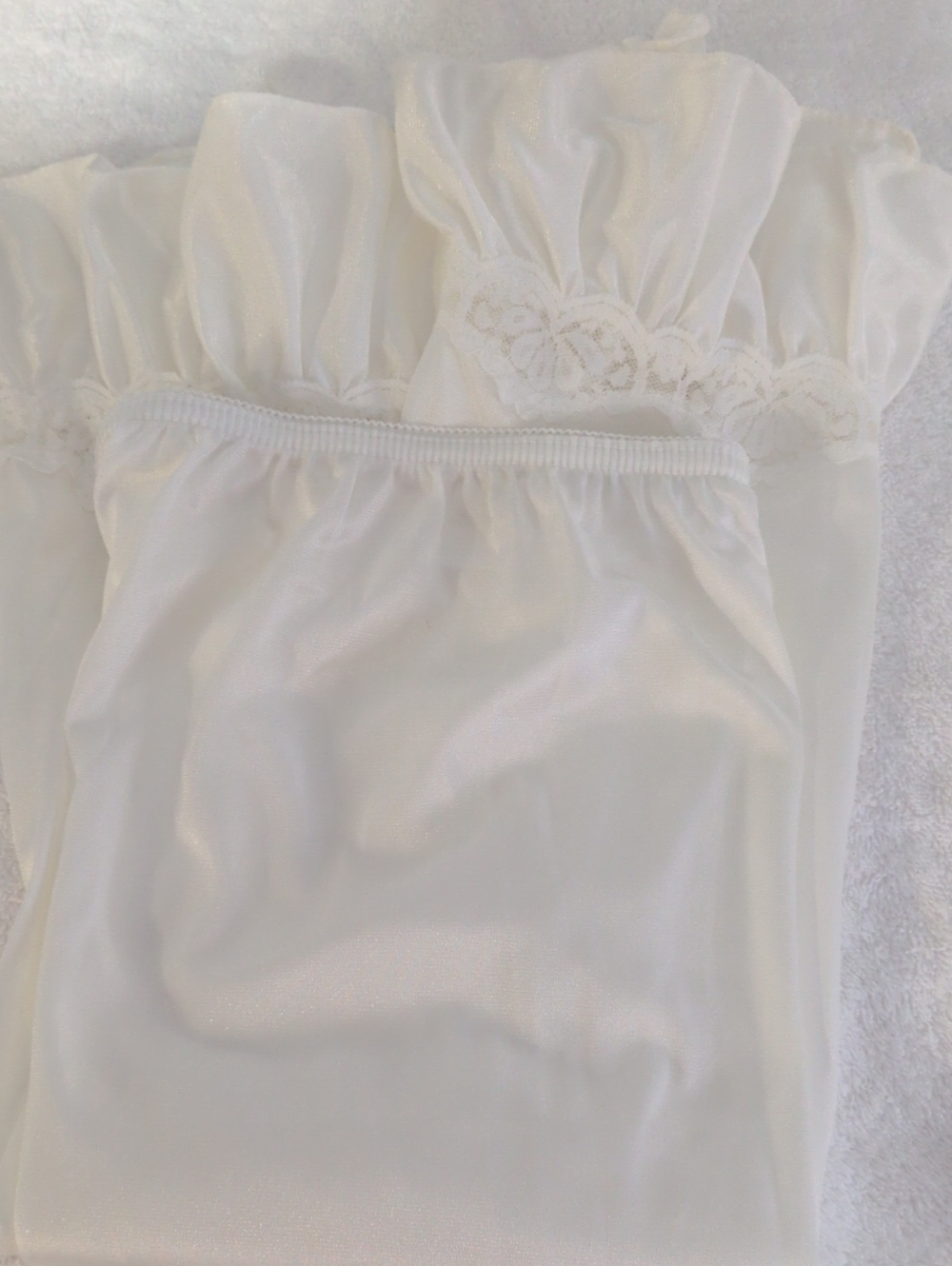 Vintage Ruffled Half Slip - Picture 7 of 7
